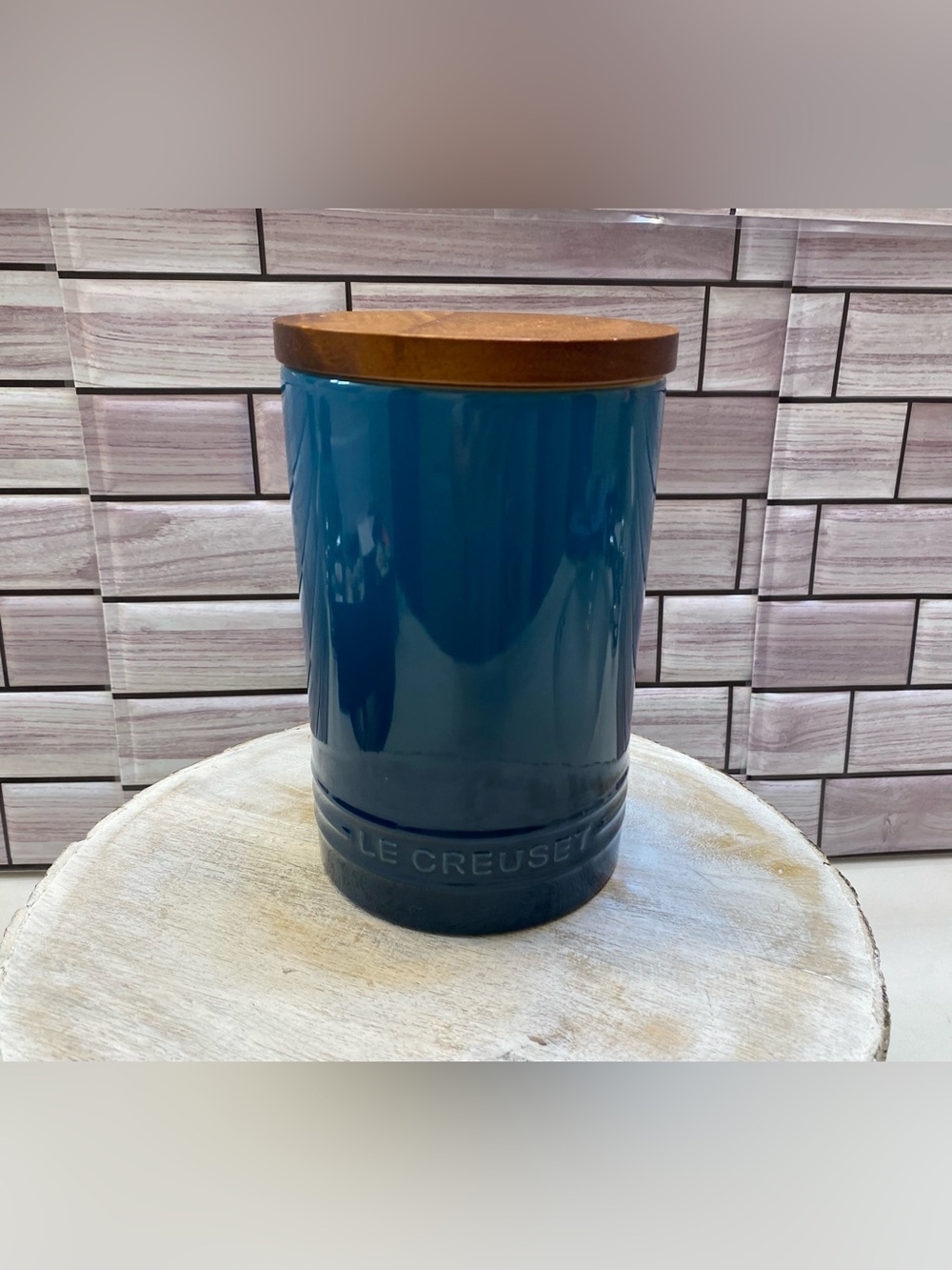 Le Creuset ❤️Stoneware 26oz Canister w/wood lid Deep Teal New